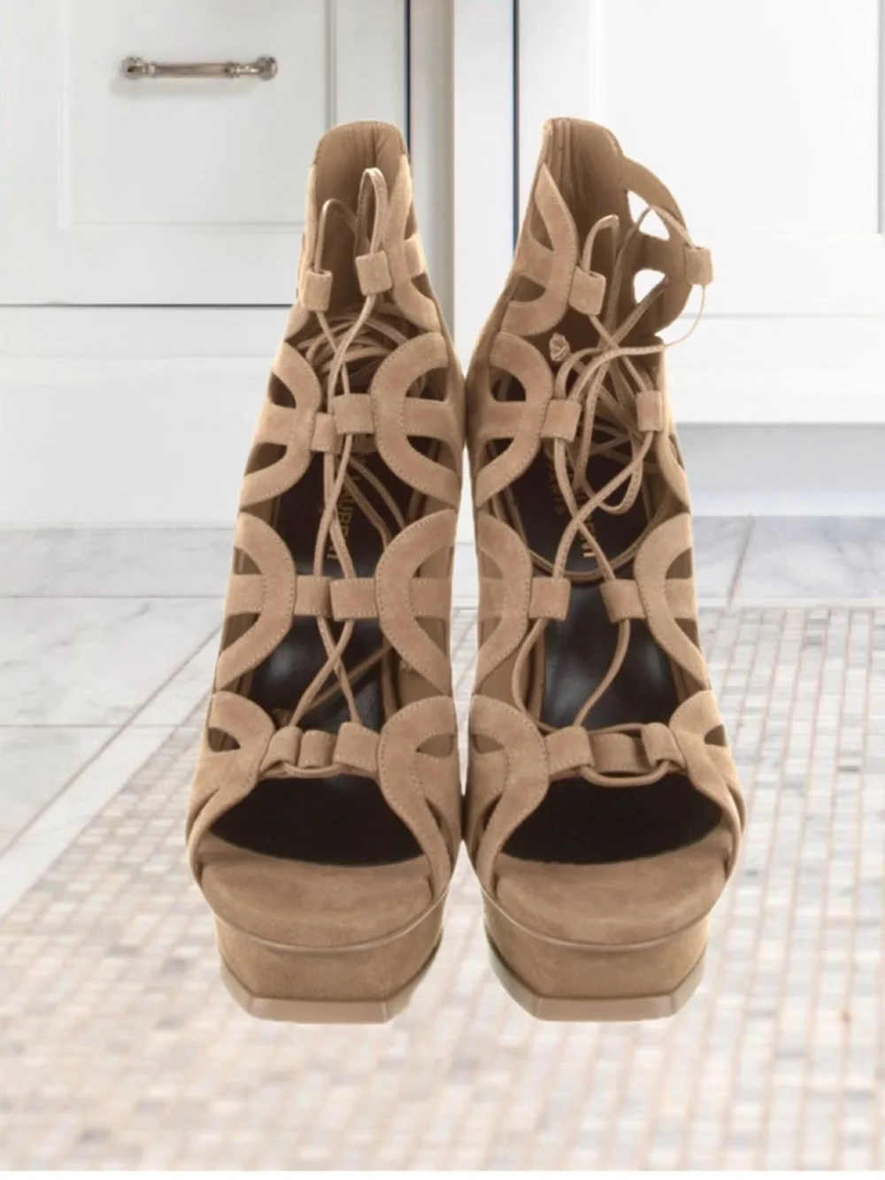 NEW IN BOX AUTHENTIC YSL LACE UP PLATFORM HEELS - Picture 7 of 11